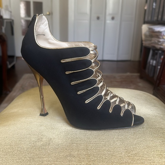 Brian Atwood Naiya Black and Gold Silk Crepe Peep-Toe High-Heel Bootie Size EU42 - Picture 2 of 16